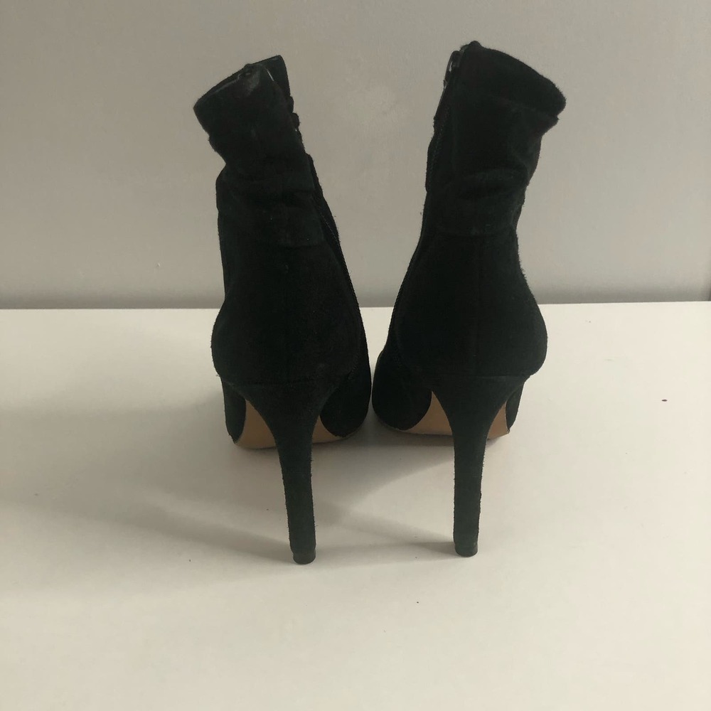 Vince Camuto Keyna Leather Side-Zip Peep-Toe Booties | Women's Size 4.5M - Picture 4 of 6
